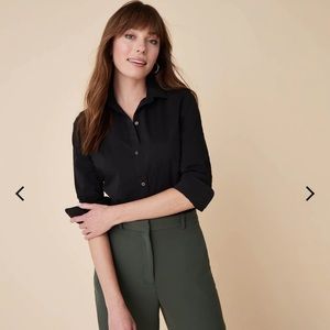 UNTUCKit Women’s Black Button Up